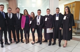 Alunos de Direito da Esucri participam de júri simulado na capital