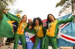 Comitê Olímpico Brasileiro homenageia karatecas do Team Everaldo