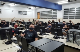 Convênio entre empresas e Esucri facilita ingresso de profissionais na graduação