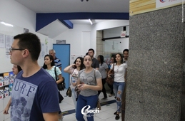 Vestibulandos realizam prova nas Faculdades Esucri