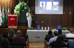 Cerimônia do Jaleco marca encerramento da primeira Semana Acadêmica de Medicina Veterinária da Esucri